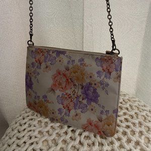 United Colors of Benetton wristlet w/ chain